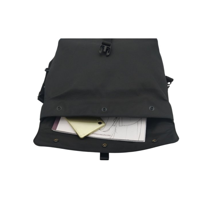 Aunts & Uncles TAKAHASHI RE Umhängetasche black